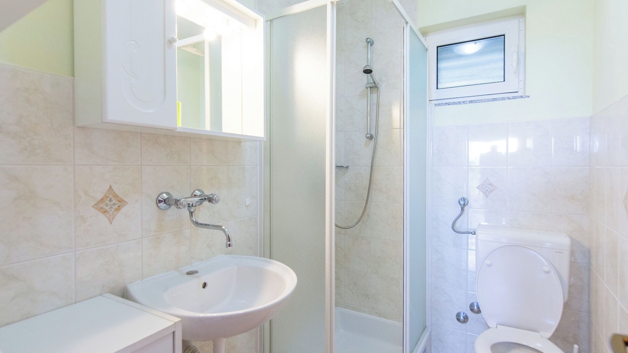 Photo of Bathroom in Banj