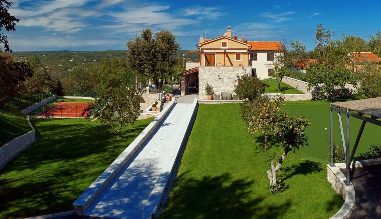 Photo of Outdoor in Kapelica