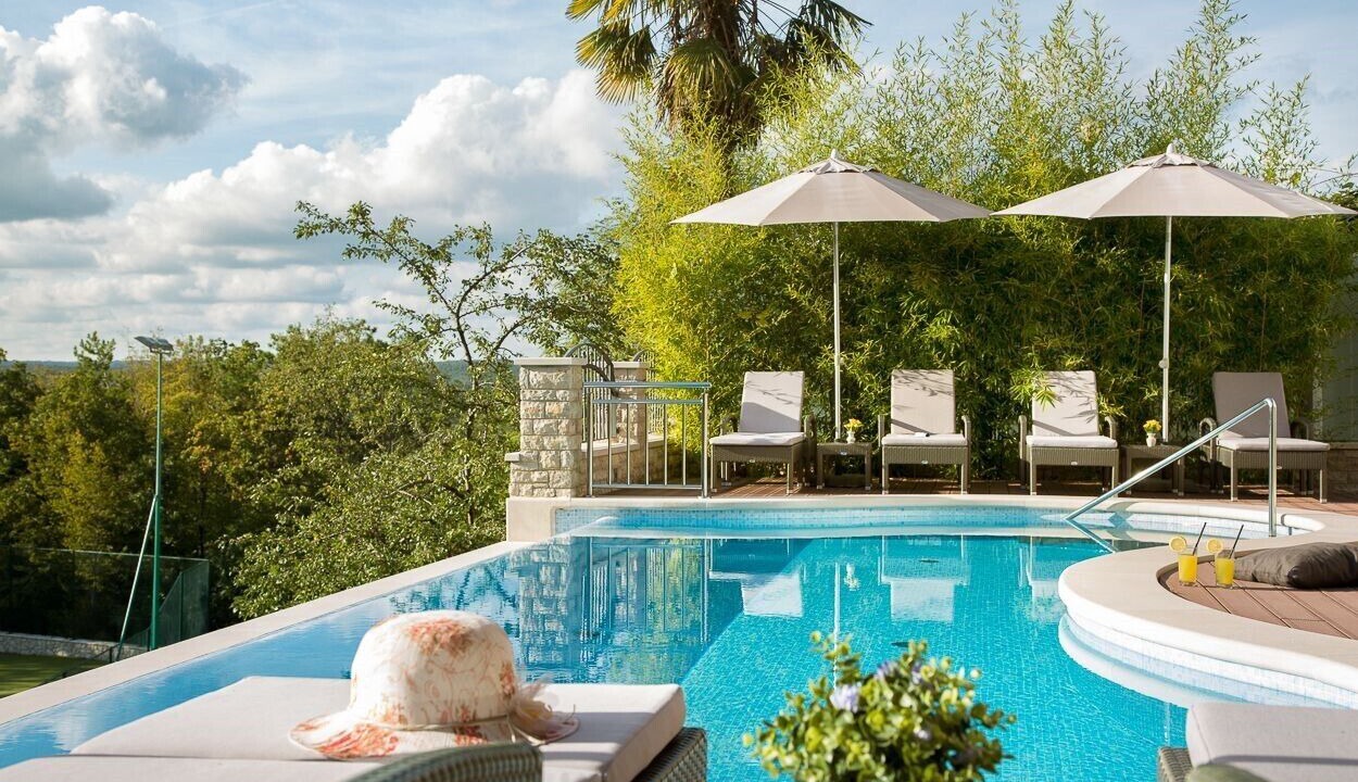 Photo of Outdoor in Kapelica