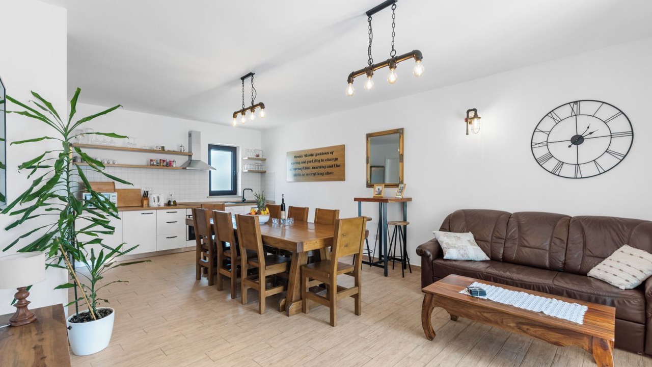 Photo of Livingroom in Pican