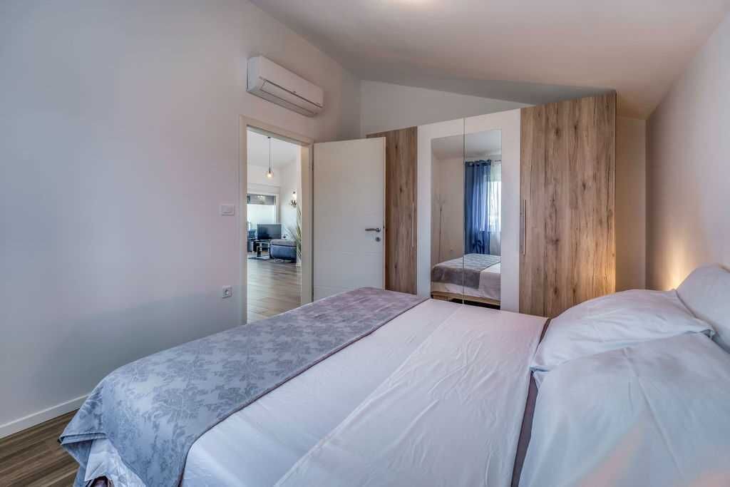 Photo of Bedroom in Porat
