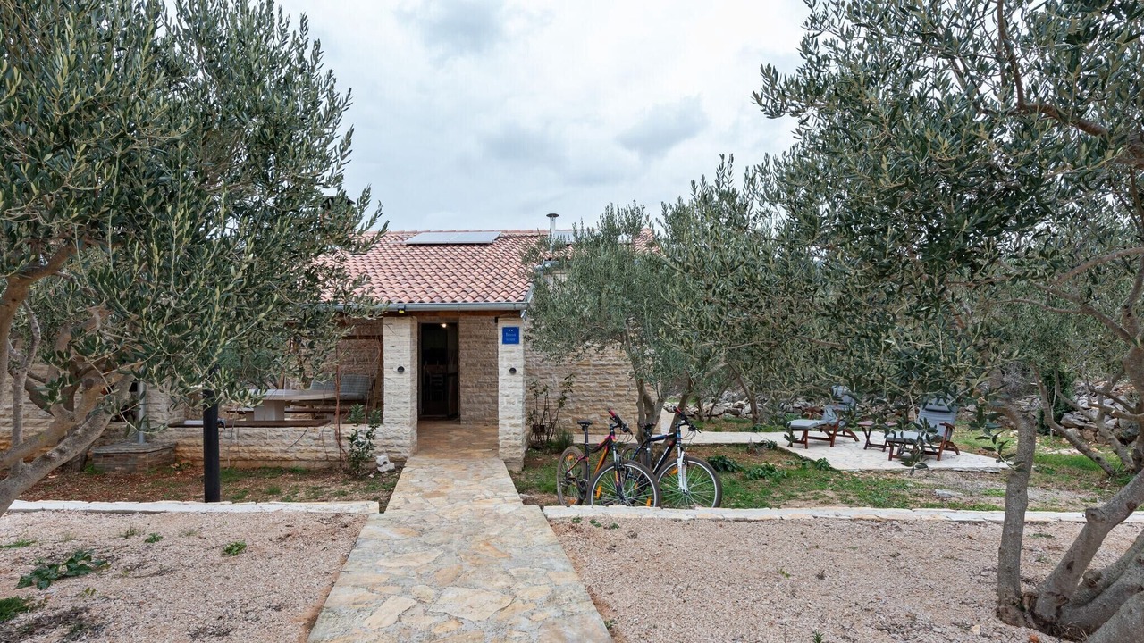 Photo of Outdoor in Pakostane