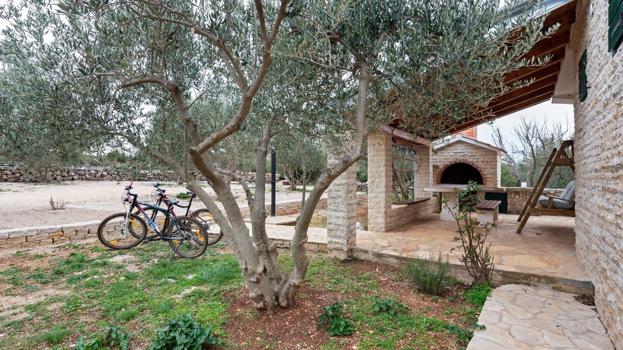 Photo of Outdoor in Pakostane