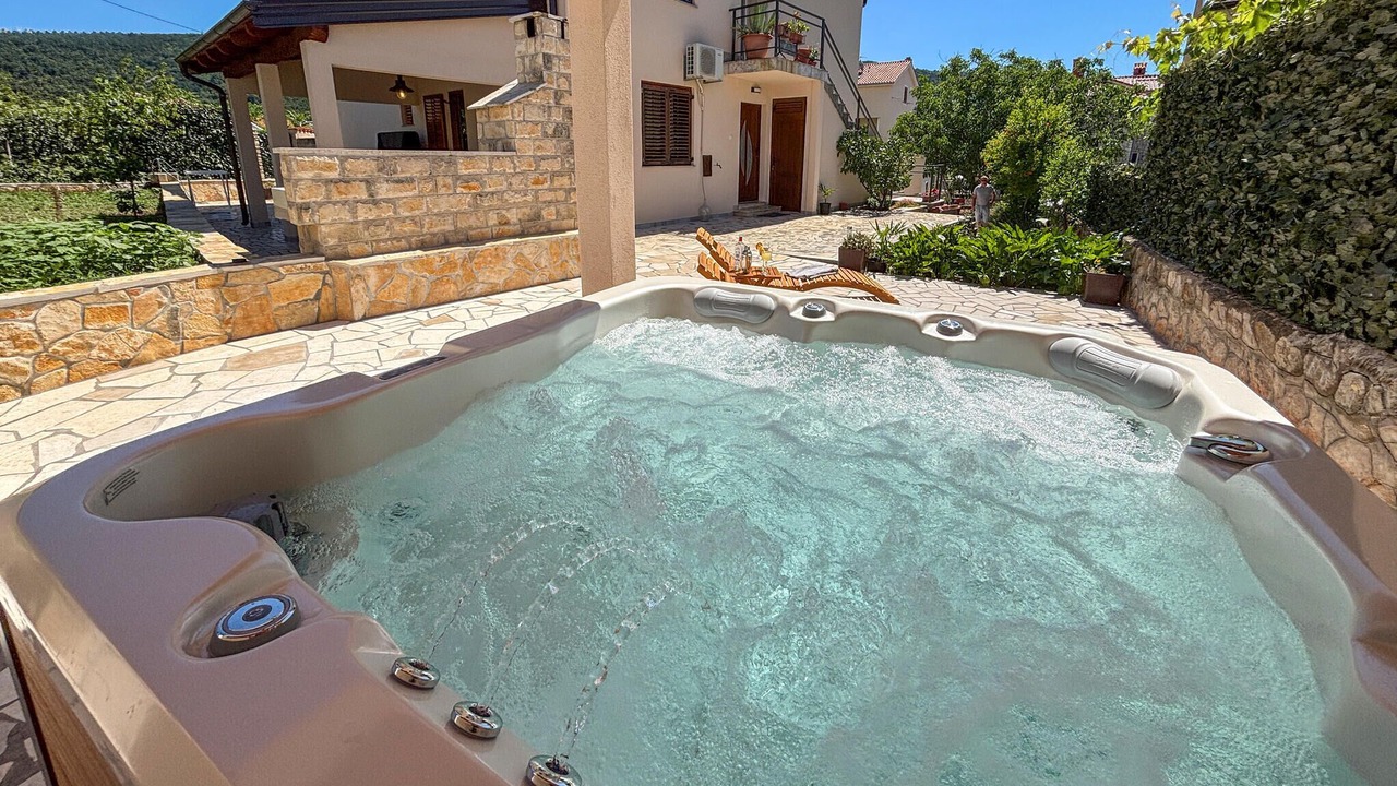 Photo of Patio Balcony in Cres