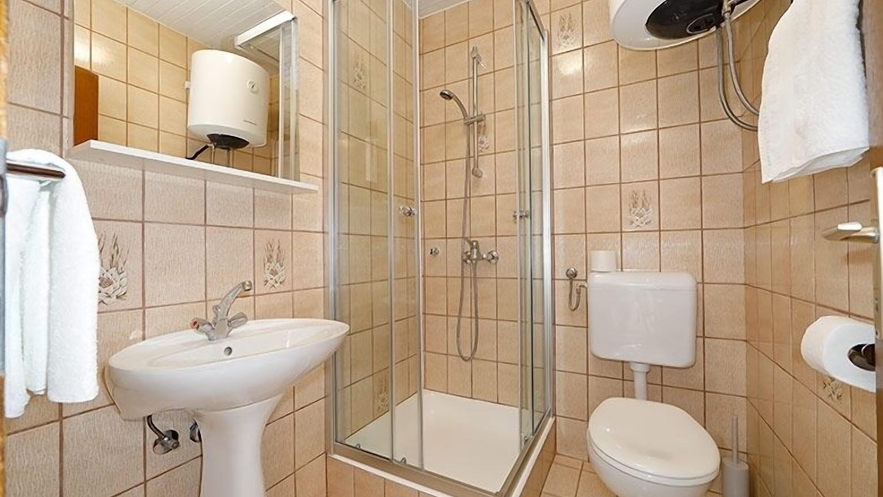 Photo of Bathroom in Brela