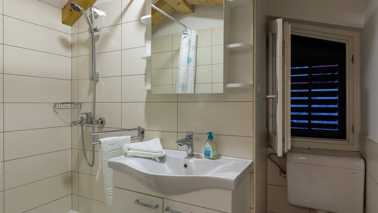 Photo of Bathroom in Cavtat Old Town