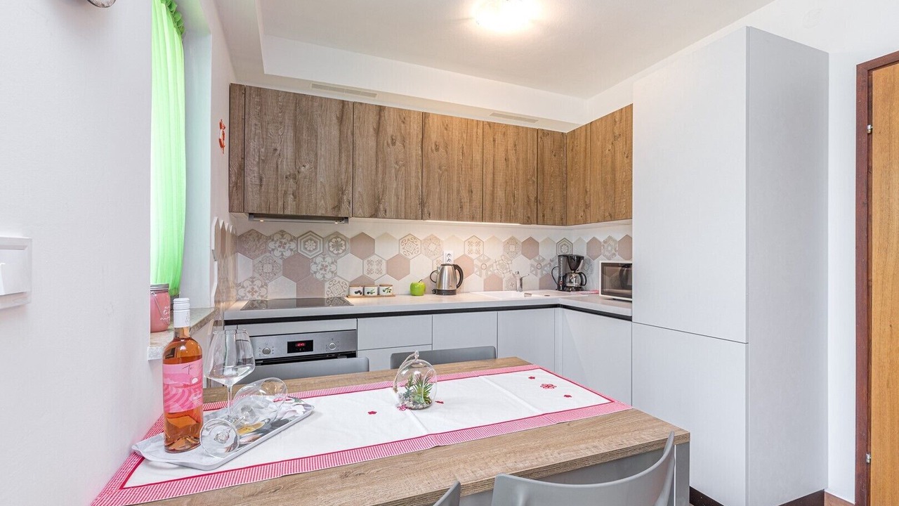 Photo of Kitchen in Tar