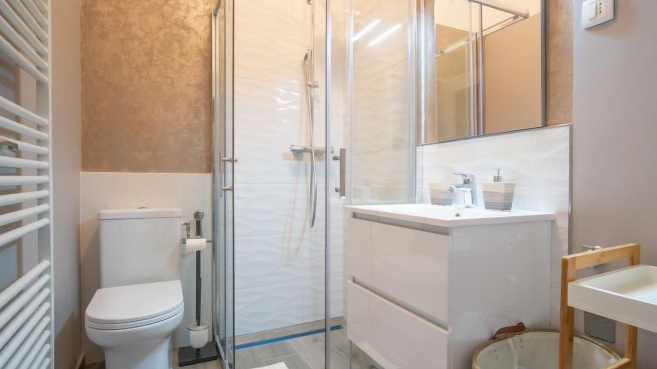 Photo of Bathroom in Sarsoni