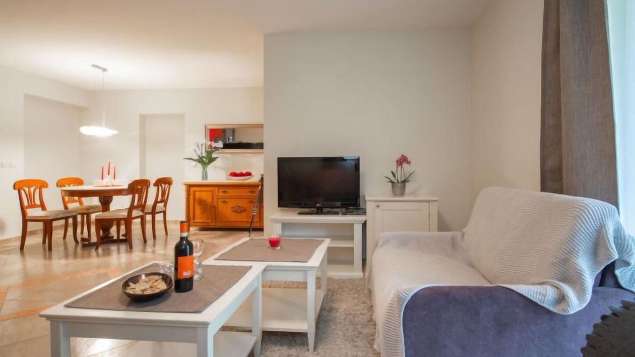 Photo of Livingroom in Sarsoni