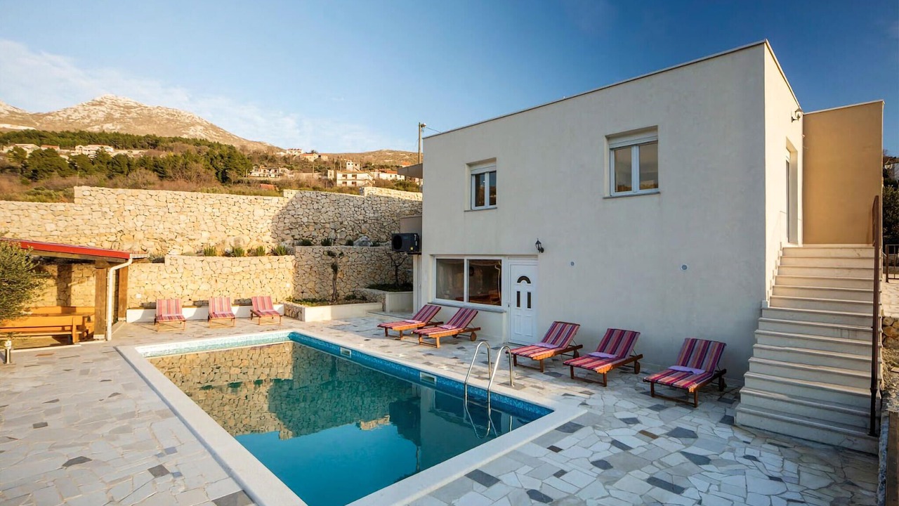 Photo of Outdoor in Klis