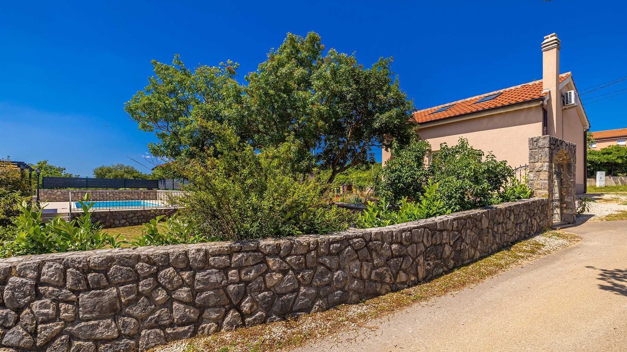 Photo of Outdoor in Linardici
