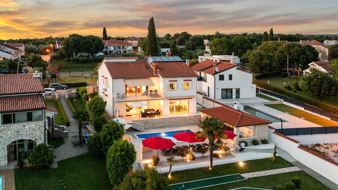 Photo of Outdoor in Buici