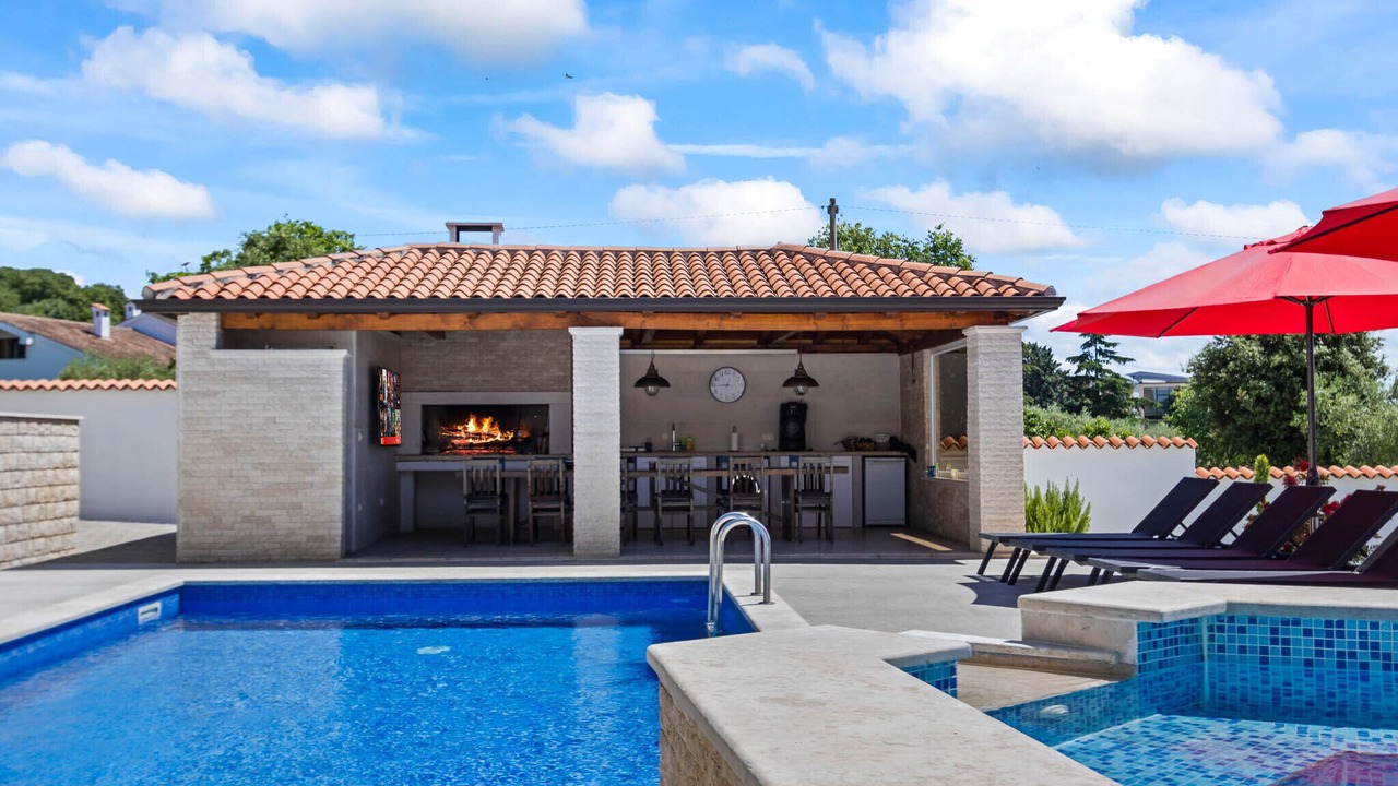 Photo of Outdoor in Buici