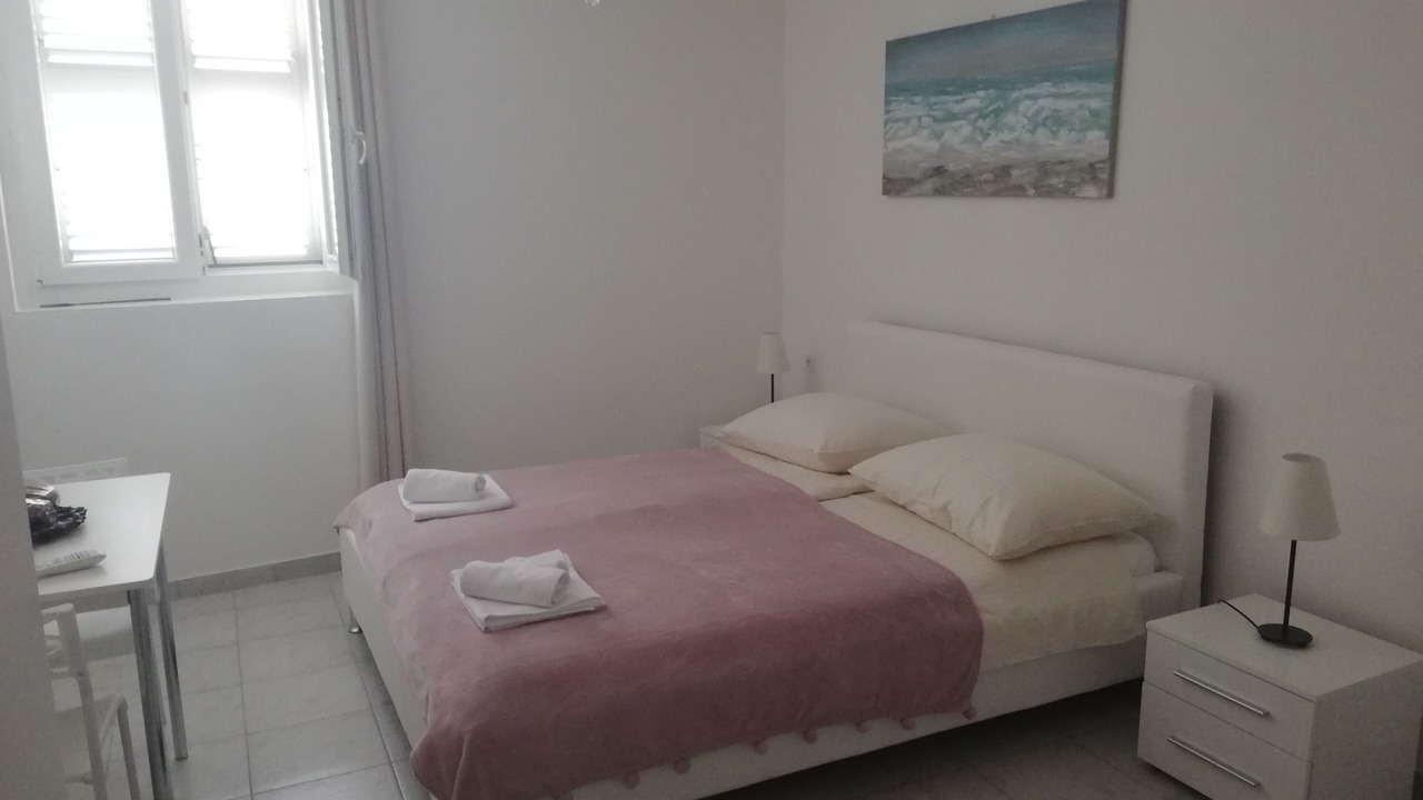Photo of Bedroom in Cove Rogacic