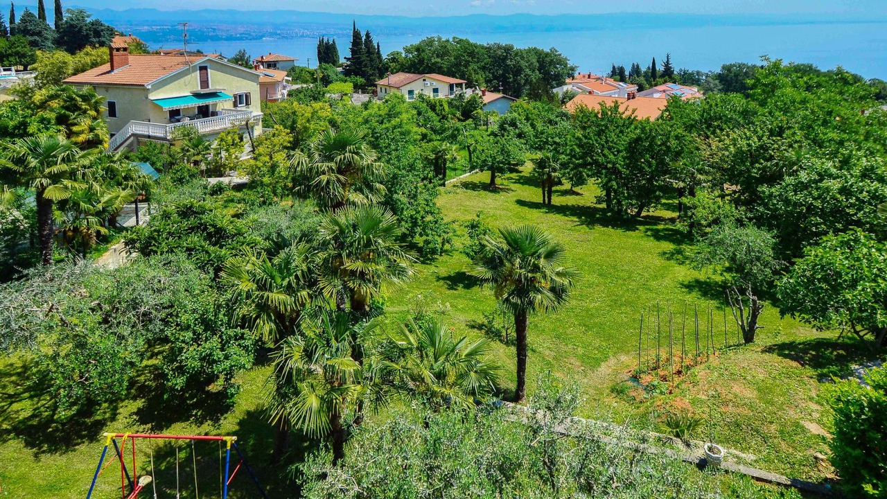 Photo of Outdoor in Ika