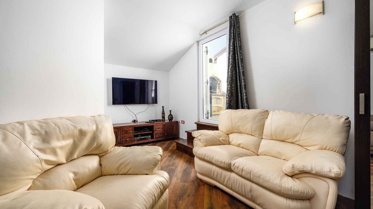 Photo of Livingroom in Katoro
