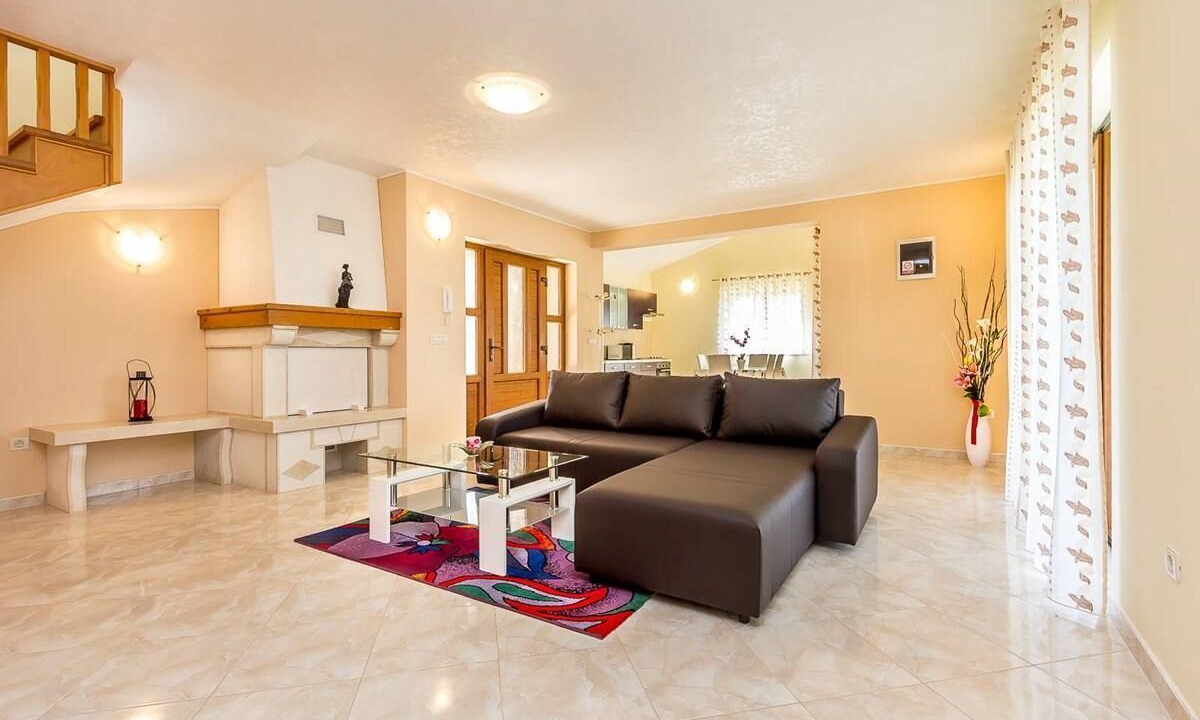 Photo of Livingroom in Mofardini