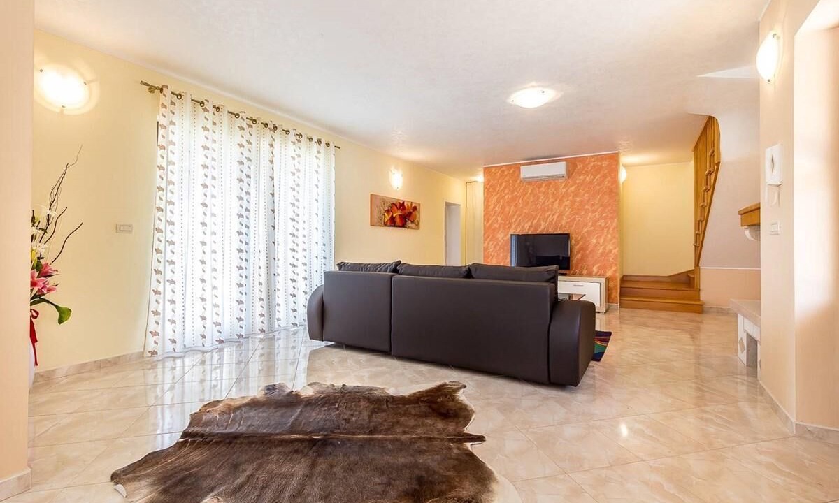 Photo of Livingroom in Mofardini