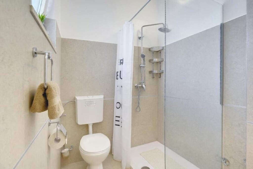 Photo of Bathroom in Muzini