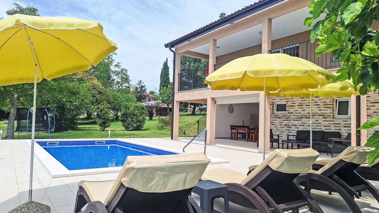 Photo of Outdoor in Vinez