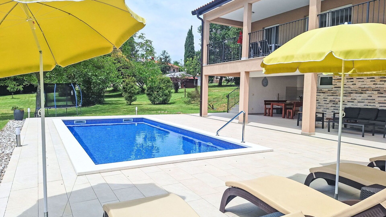 Photo of Outdoor in Vinez