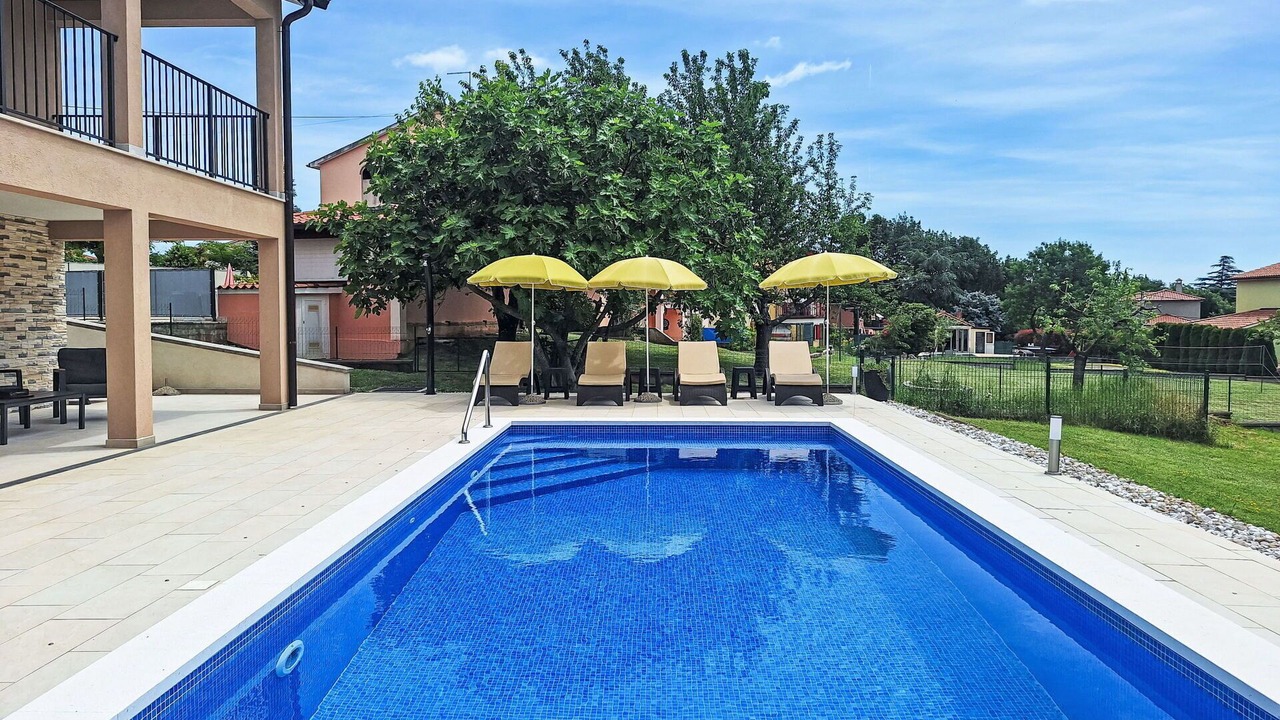 Photo of Outdoor in Vinez