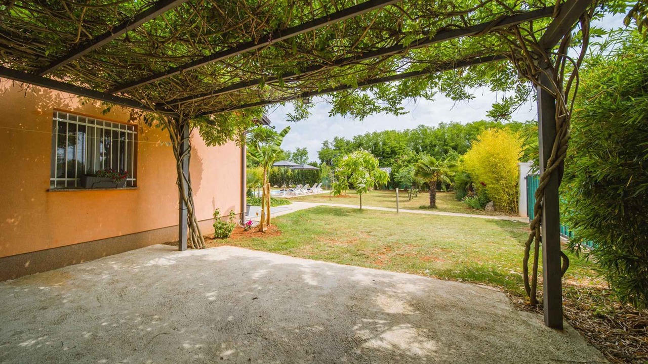 Photo of Outdoor in Musalez