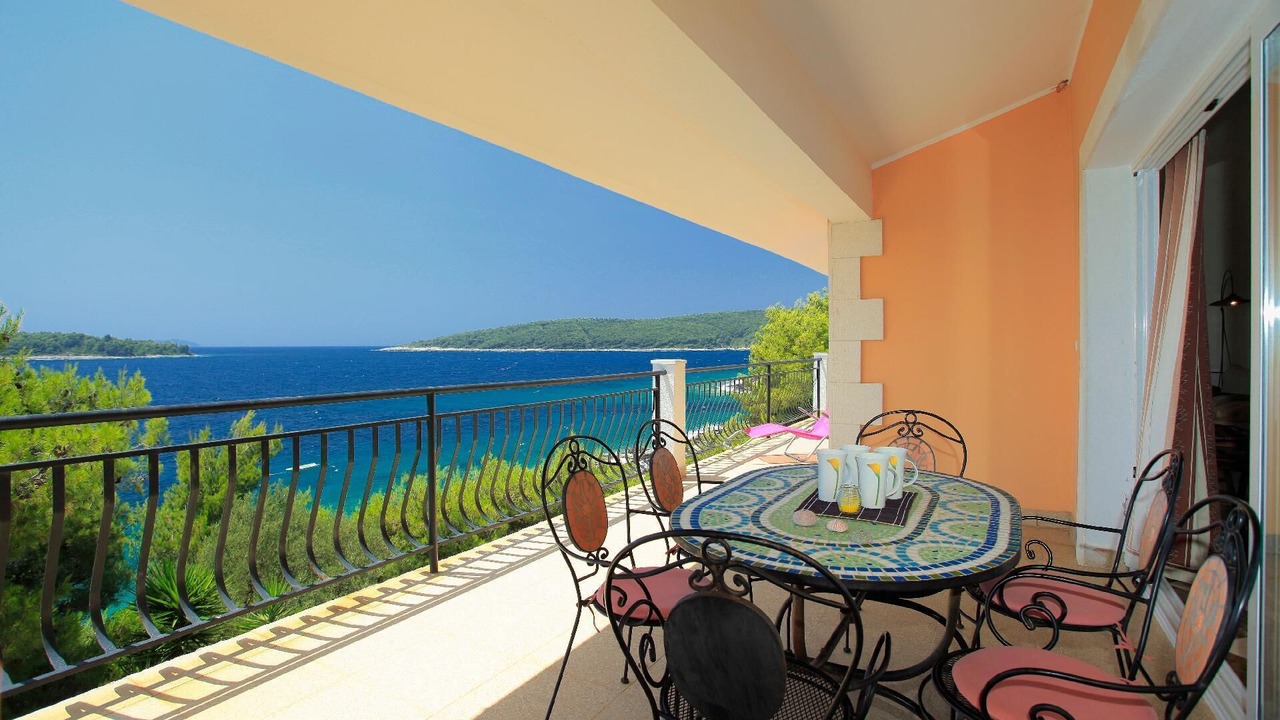 Photo of Patio Balcony in Potirna