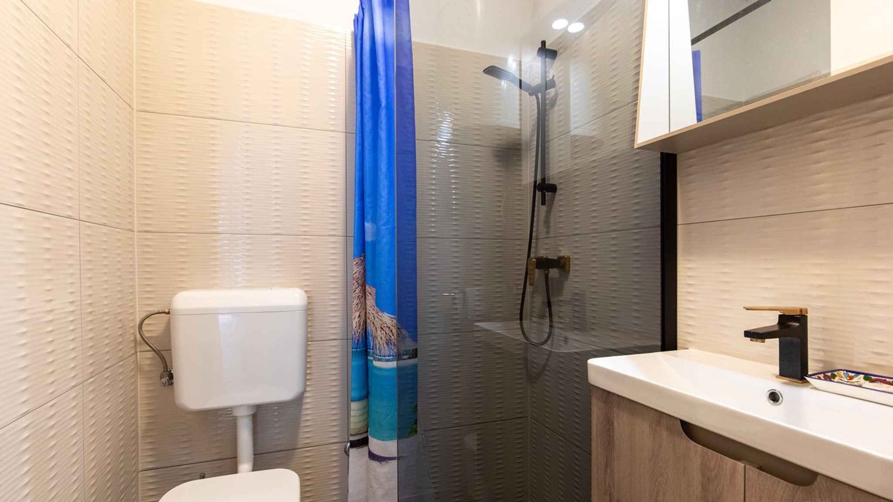 Photo of Bathroom in Baska