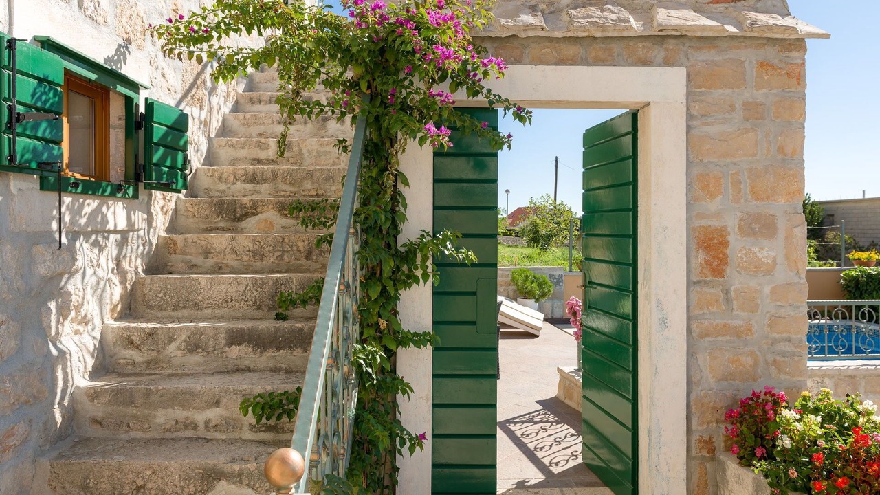 Photo of Outdoor in Bol