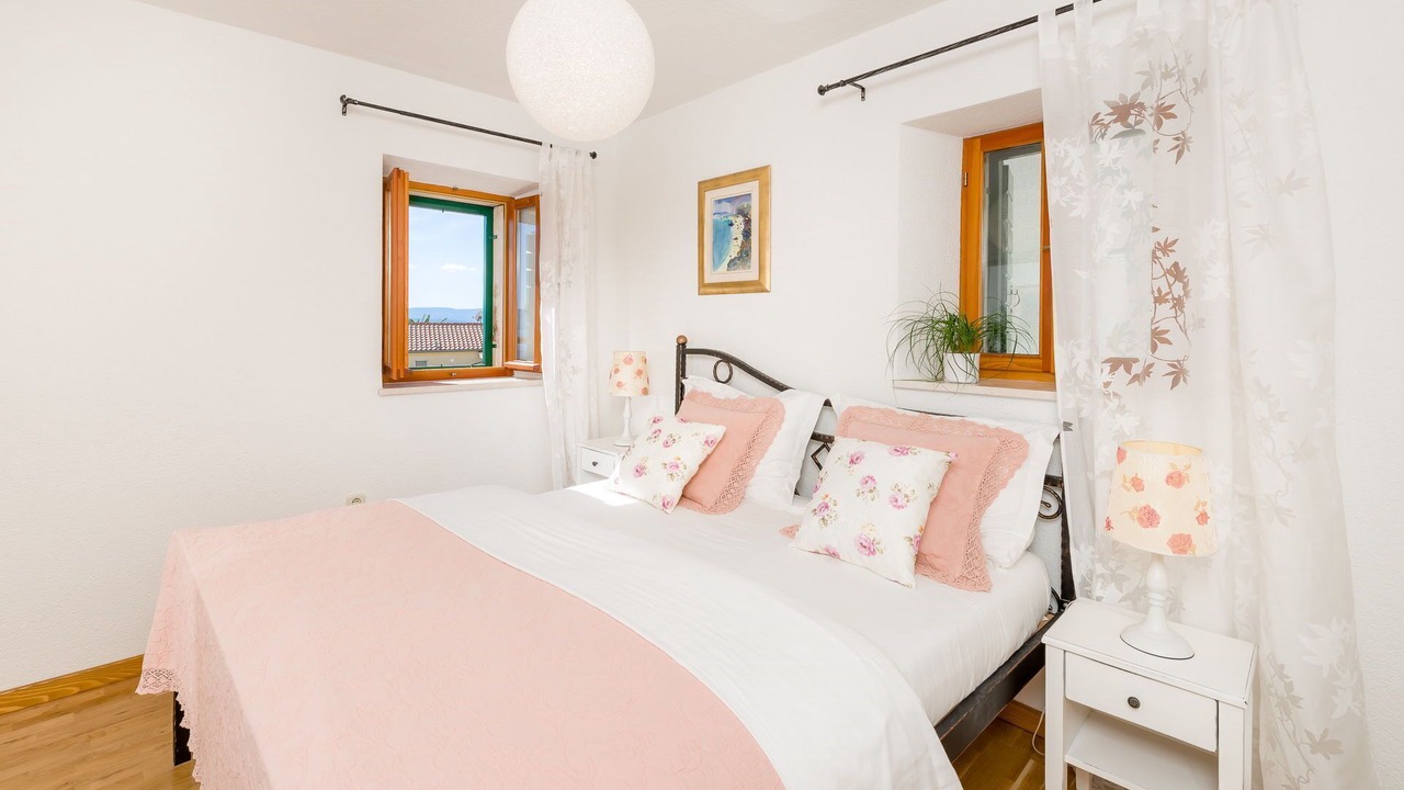 Photo of Bedroom in Bol
