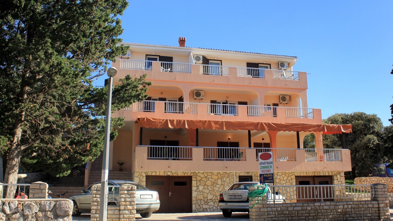 Photo of Outdoor in Mandre
