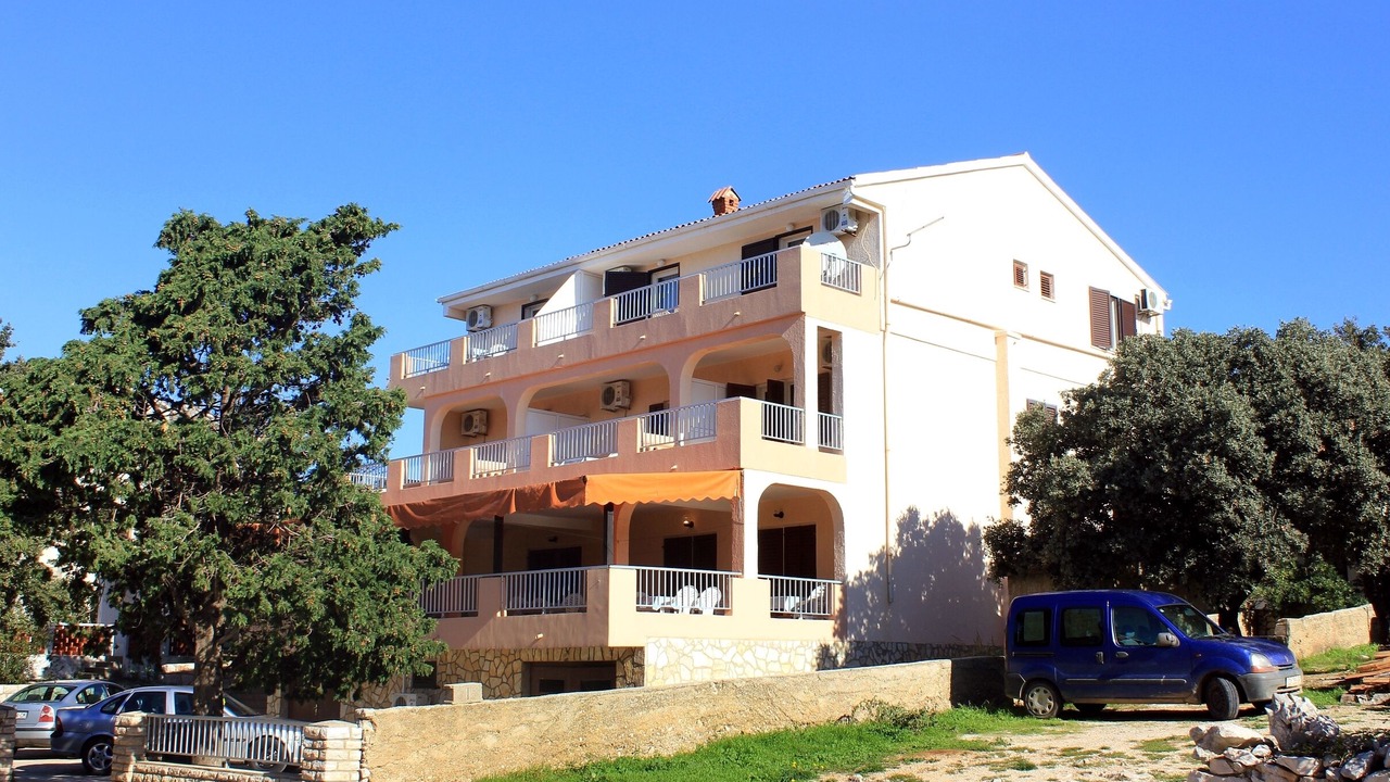 Photo of Outdoor in Mandre