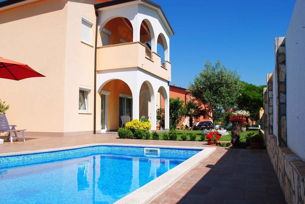 Photo of Outdoor in Kastel