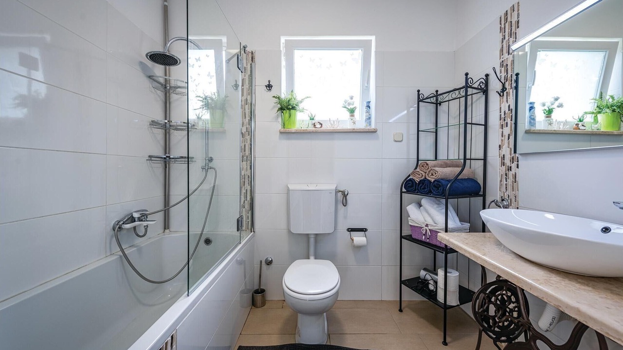 Photo of Bathroom in Borik