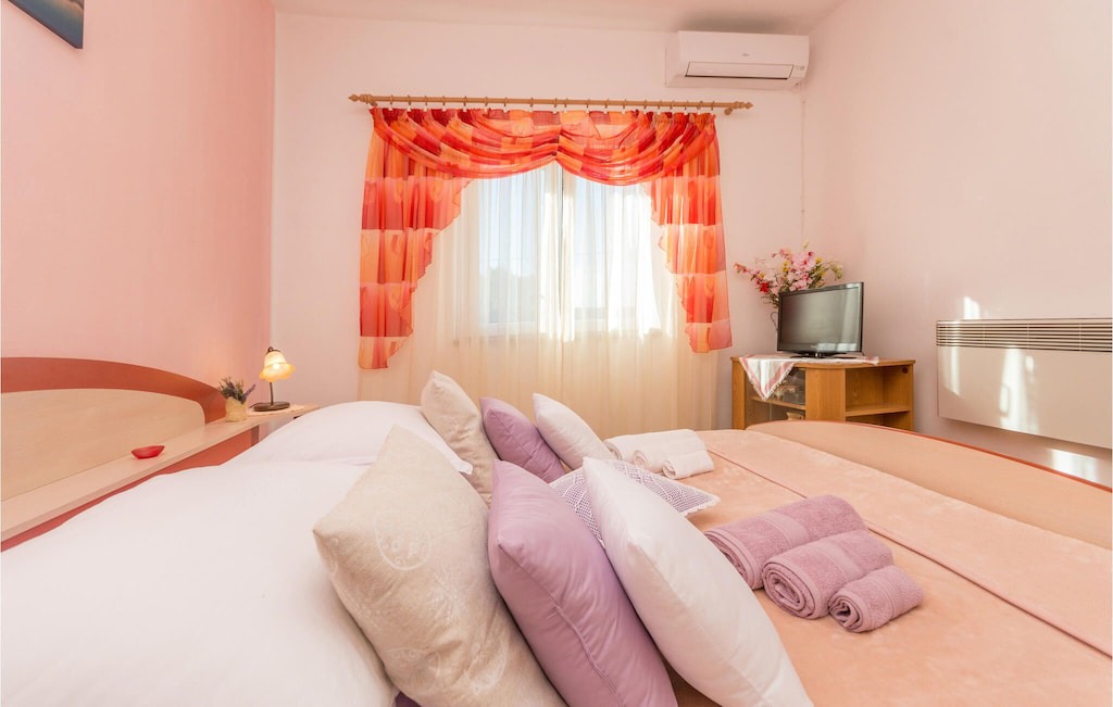 Photo of Bedroom in Debeljak