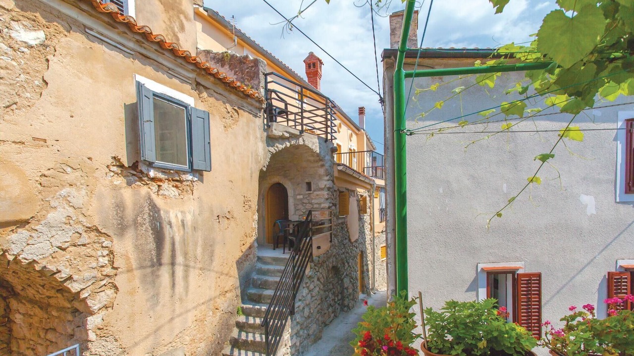 Photo of Others in Omisalj