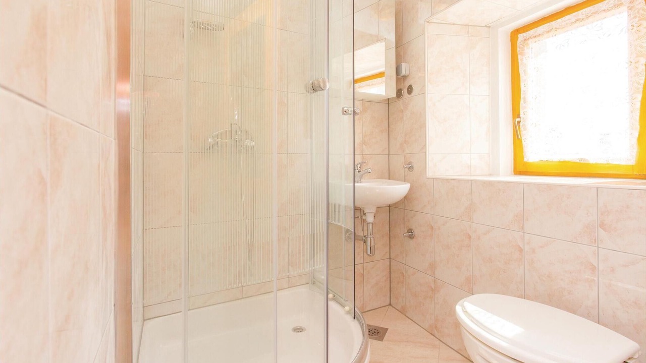 Photo of Bathroom in Omisalj