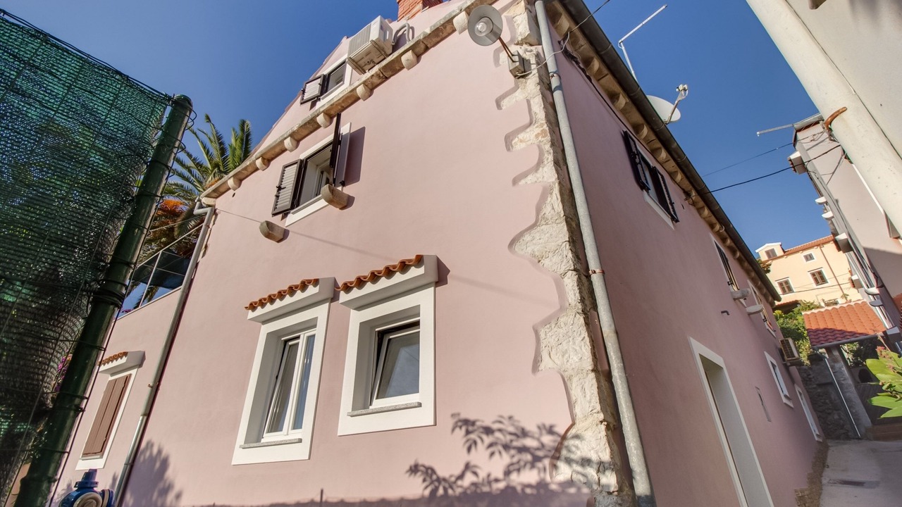 Photo of Outdoor in Cove Murtar