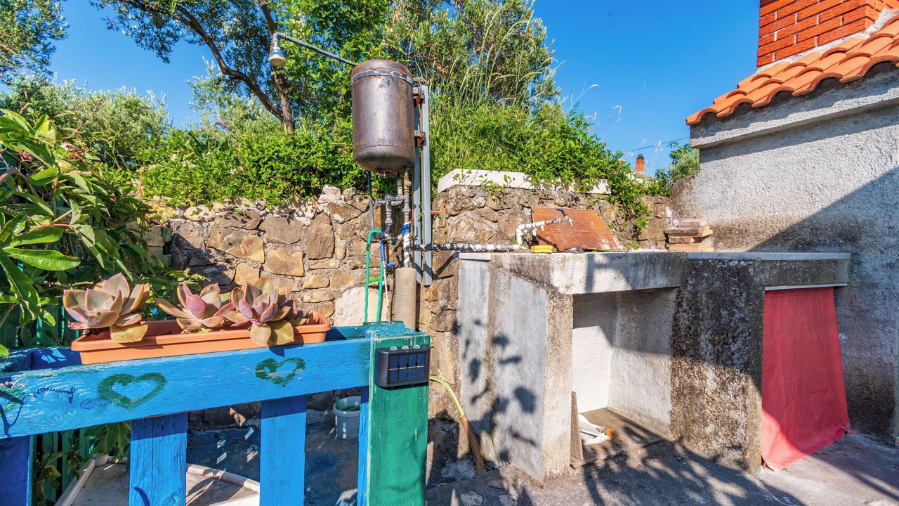 Photo of Outdoor in Banjol