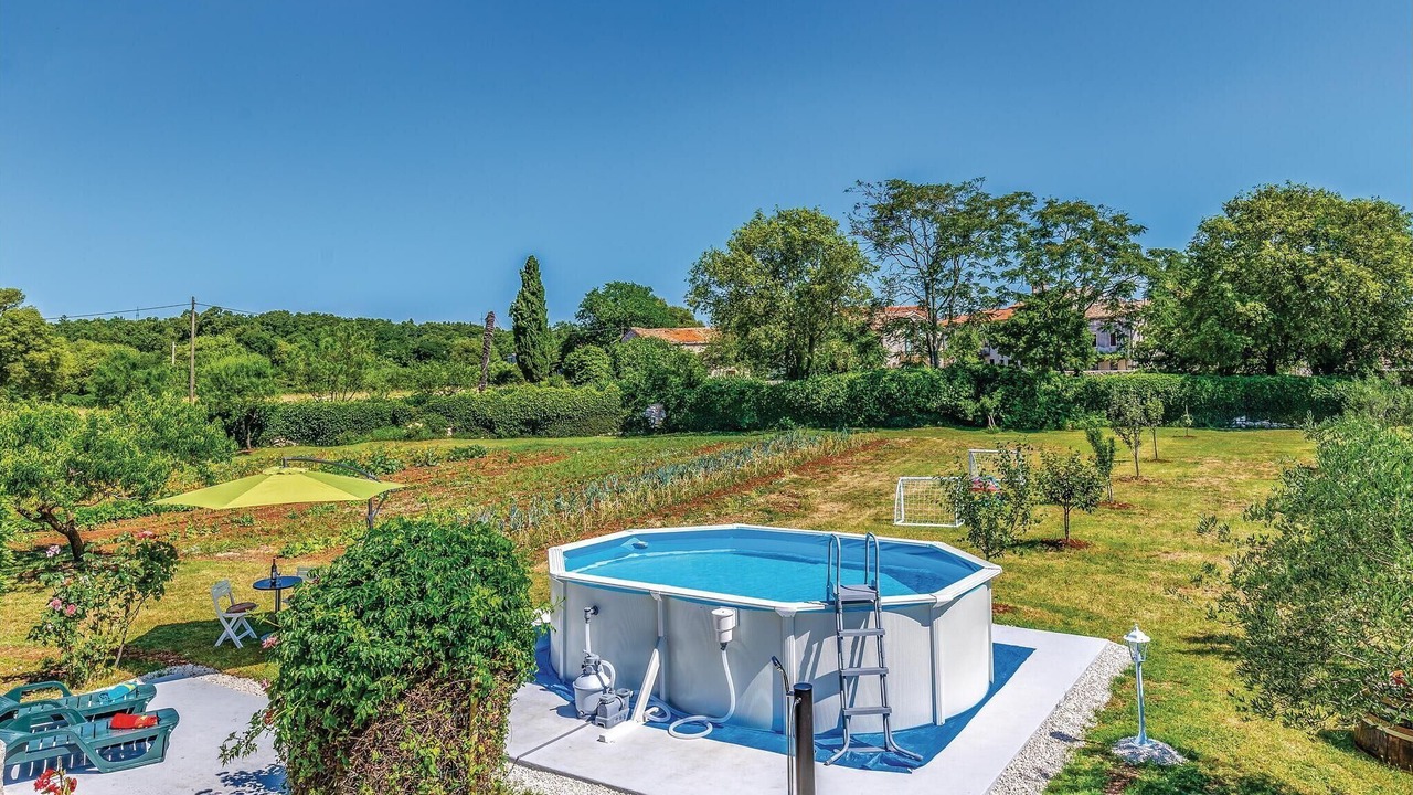 Photo of Outdoor in Glavani