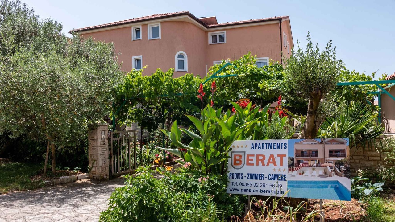 Photo of Outdoor in Peroj