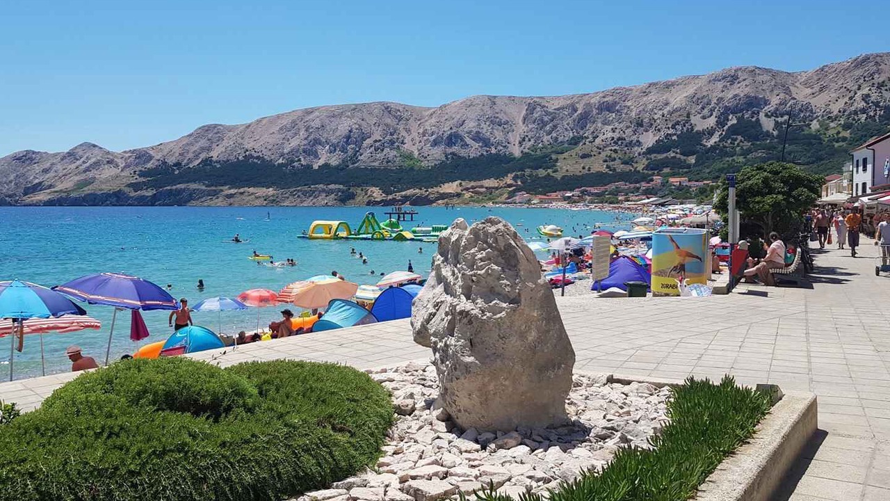 Photo of Others in Baska