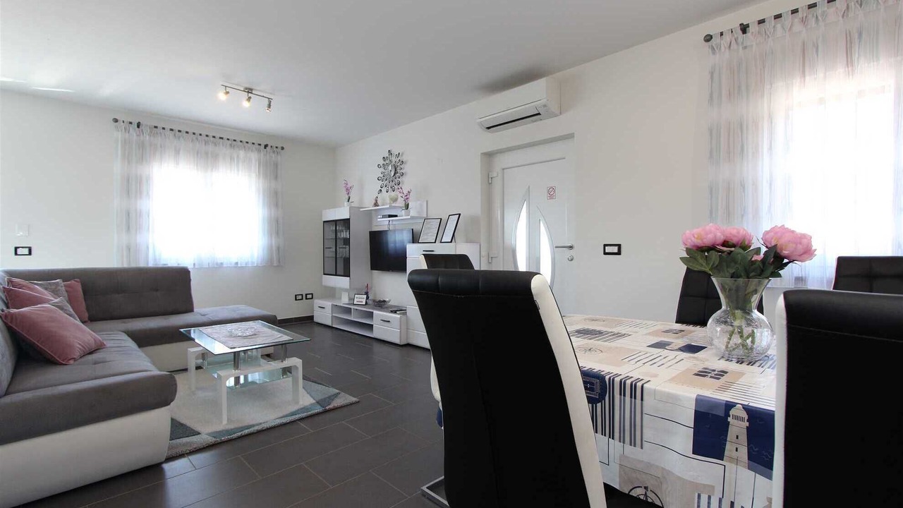 Photo of Livingroom in Borik