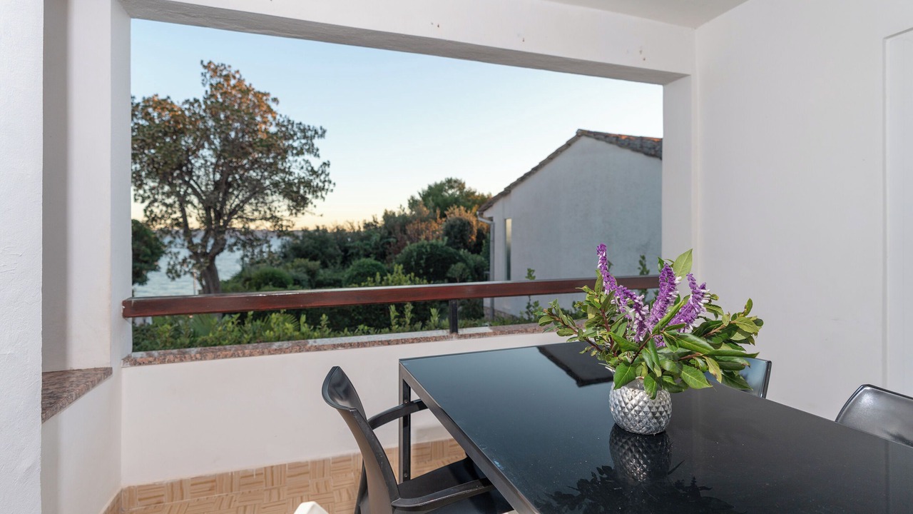 Photo of Outdoor in Petrcane
