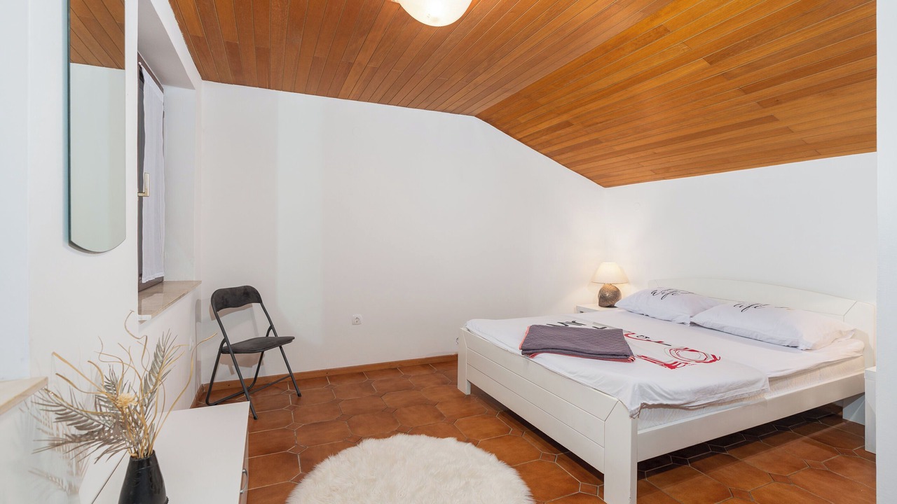 Photo of Bedroom in Petrcane