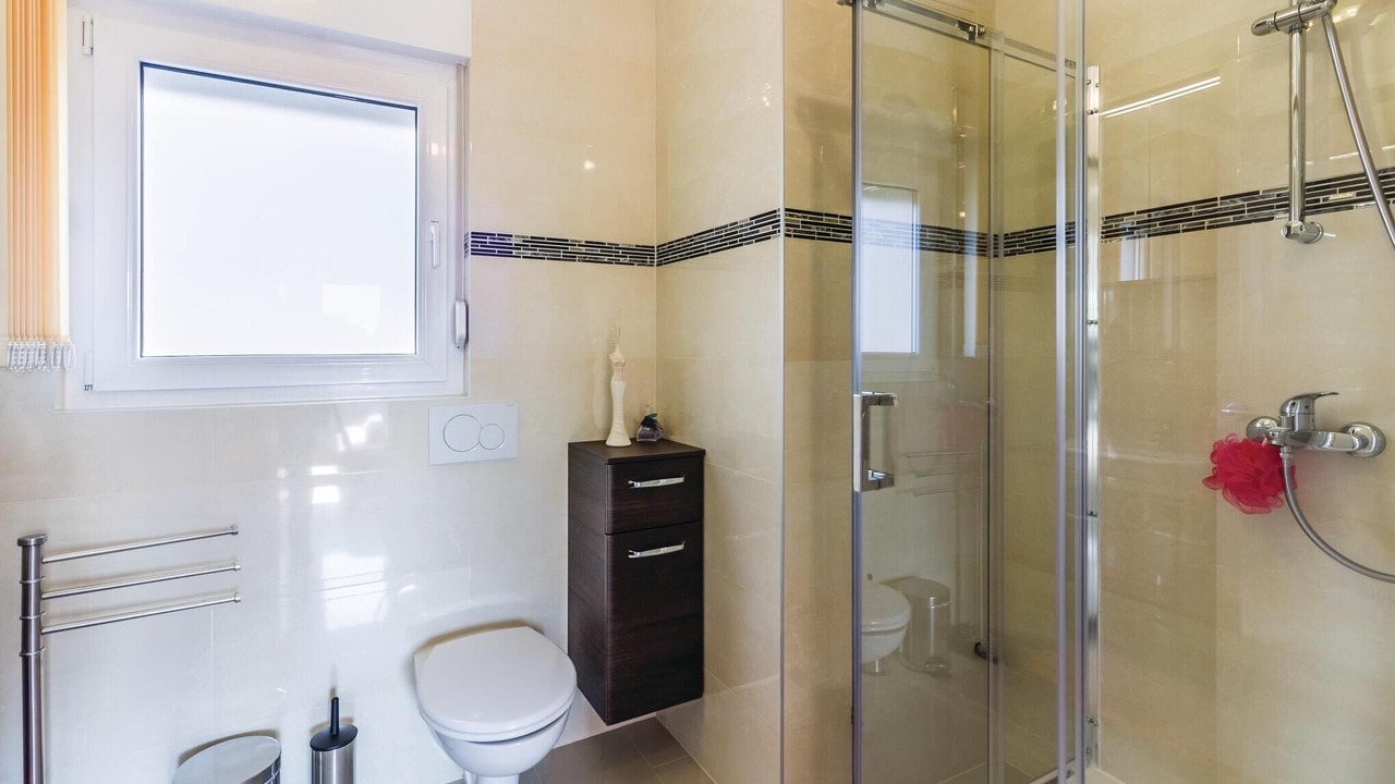 Photo of Bathroom in Peroj