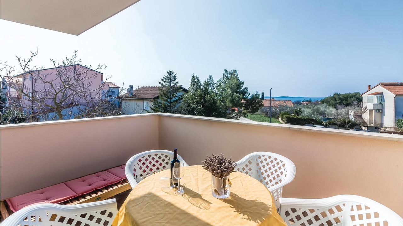 Photo of Patio Balcony in Peroj