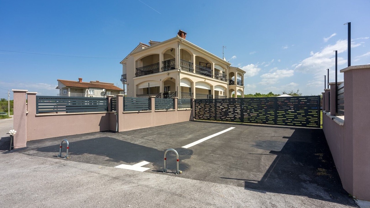 Photo of Outdoor in Antonci