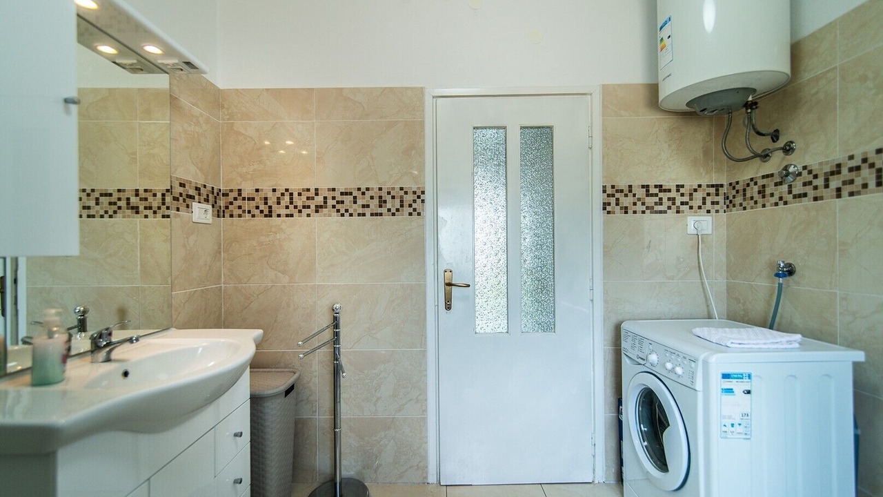 Photo of Bathroom in Tinjan